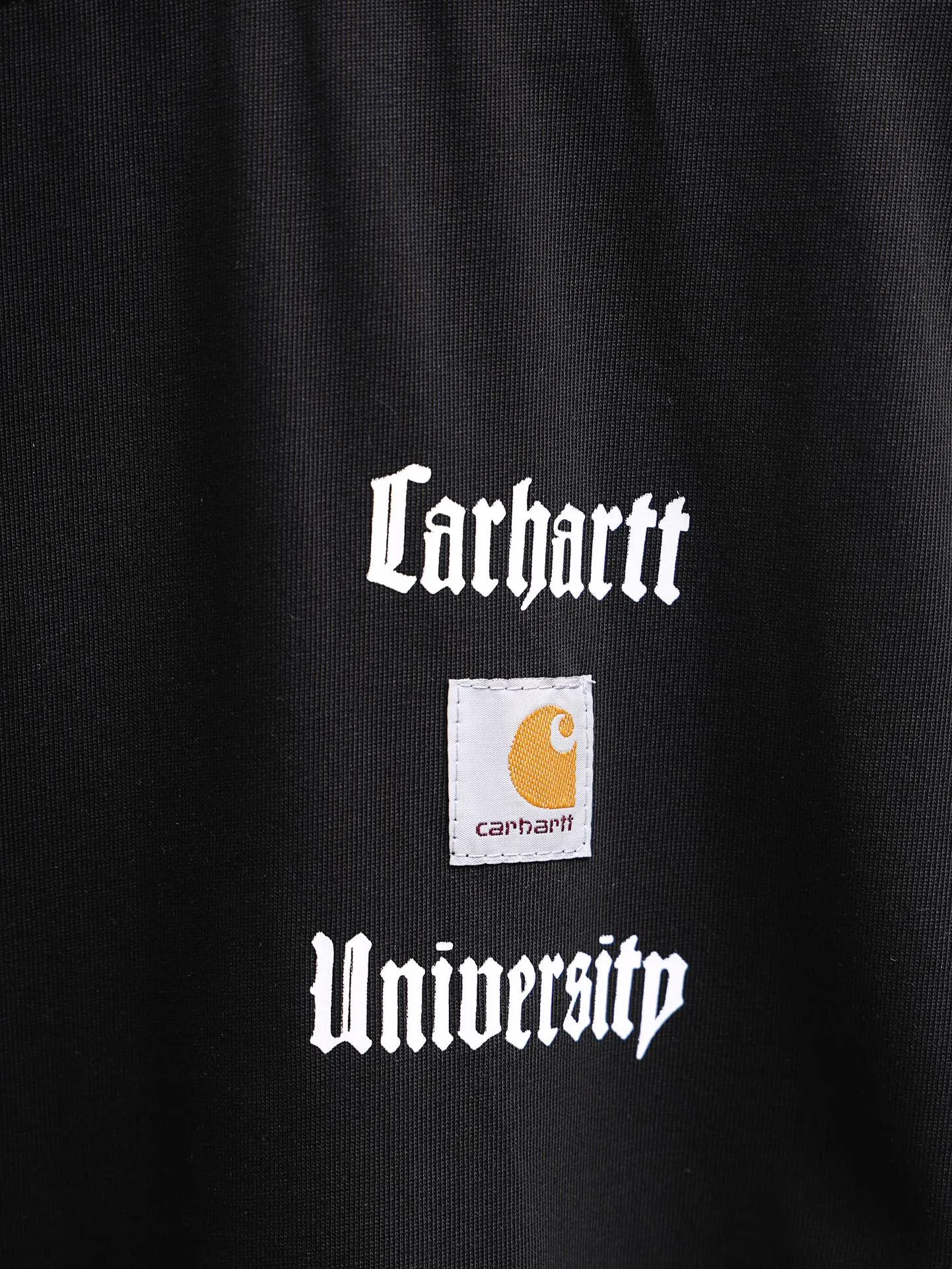 Carhartt 2꯭0꯭2꯭6 new spring and summer models ❤️ original ⌚️ high version Carhartt fabric is made of high-density pure cotton, does not deform or shrink. Process introduction: double-line movement. The chest logo uses high-quality printing technology + small label. Color: Black SIZE: M-XXL